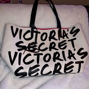 VICTORIA’S SECRET Faux Leather Tote